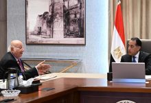 رئيس الوزراء يستعرض مقترحاً للاستغلال الأمثل سياحياً لمسار العائلة المقدسة