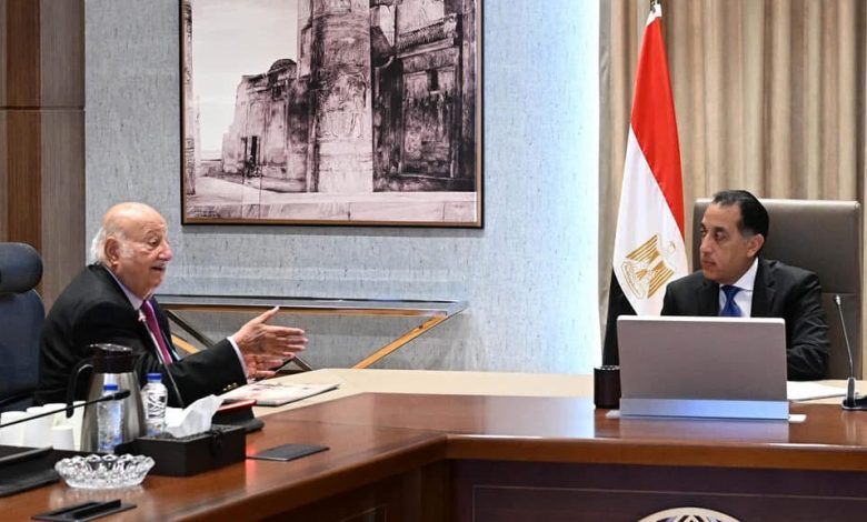 رئيس الوزراء يستعرض مقترحاً للاستغلال الأمثل سياحياً لمسار العائلة المقدسة رئيس الوزراء يستعرض مقترحاً للاستغلال الأمثل سياحياً لمسار العائلة المقدسة
