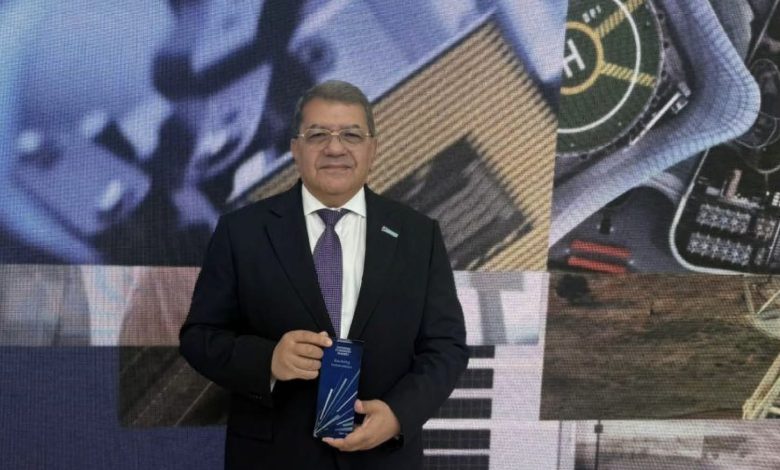 ميدبنك يحصل علي جائزة Temenos Forward Award for Banking Innovation من قبل تيمينوس العالمية ميدبنك يحصل علي جائزة Temenos Forward Award for Banking Innovation من قبل تيمينوس العالمية