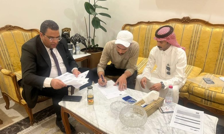 إنهاء أزمة عمال مصريين مع صاحب عمل سعودي إنهاء أزمة عمال مصريين مع صاحب عمل سعودي