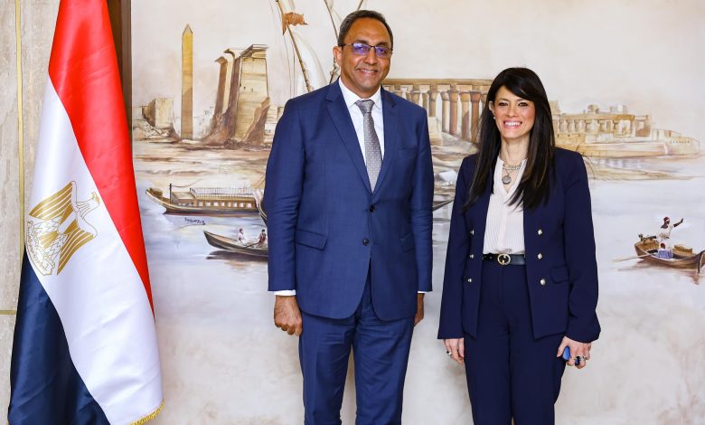 وزيرة التخطيط: 778 مليون جنيه مخصصات الاستثمار بمحافظة قنا وزيرة التخطيط: 778 مليون جنيه مخصصات الاستثمار بمحافظة قنا
