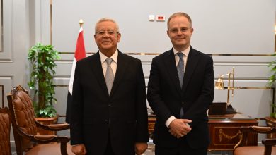 رئيس مجلس النواب يلتقي سفير بريطانيا في مصر