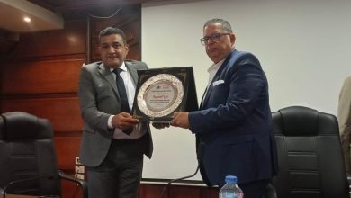 المهندس أشرف فتحى يلتقي رئيس جمعية المستثمرين لتعزيز سبل دعم الصناعة والمستثمرين