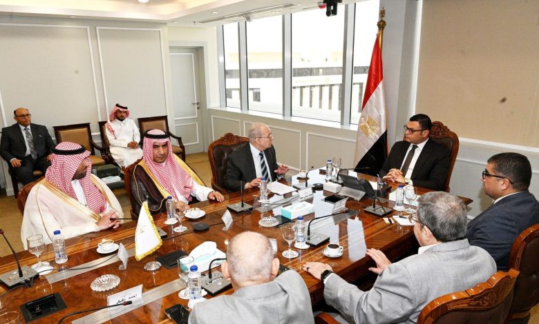 وفد سعودي يستكشف فرص الاستثمار العقاري في مصر وفد سعودي يستكشف فرص الاستثمار العقاري في مصر