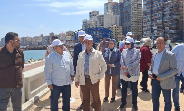 رئيس الجهاز المركزي للتعمير يتفقد مشروعات الطرق وتوسعة كورنيش الإسكندرية رئيس الجهاز المركزي للتعمير يتفقد مشروعات الطرق وتوسعة كورنيش الإسكندرية
