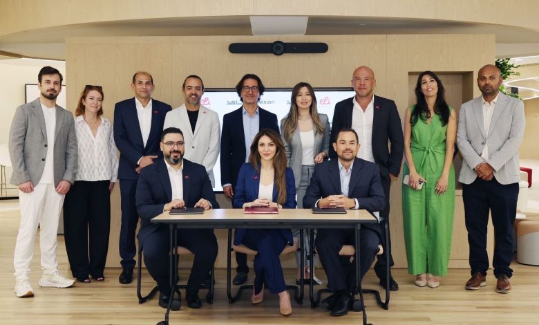 “إي آند مصر” و”شاهد” توقعان شراكة استراتيجية حصرية لتوفير محتوى ترفيهي رقمي متميز للعملاء “إي آند مصر” و”شاهد” توقعان شراكة استراتيجية حصرية لتوفير محتوى ترفيهي رقمي متميز للعملاء