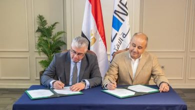 باستثمارات مليار جنيه.. توقيع عقد مشروع شركة “أورسا- UR-SA” التركية للمنسوجات الصناعية والتغليف البلاستيكي بالقنطرة غرب