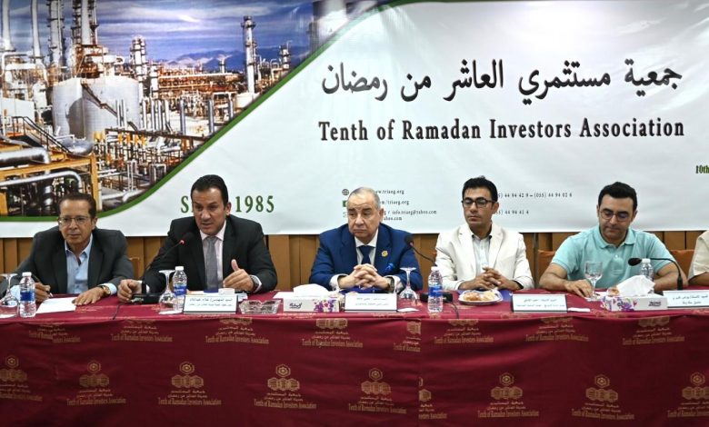 العاشر من رمضان تستقبل وفدًا من غرب أفريقيا للاطلاع على تجربة المناطق الصناعية