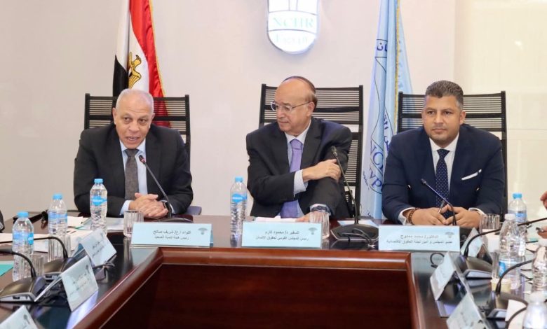 رئيس هيئة تنمية الصعيد: التنمية الاقتصادية لا تنفصل عن حقوق الإنسان بل تمثل أساسًا لتحقيقها رئيس هيئة تنمية الصعيد: التنمية الاقتصادية لا تنفصل عن حقوق الإنسان بل تمثل أساسًا لتحقيقها