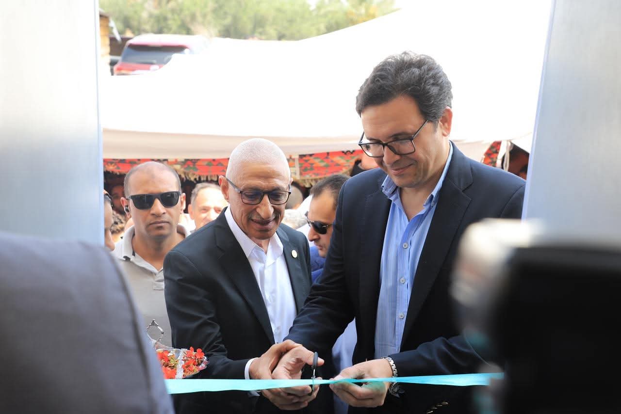 وزير الثقافة ومحافظ شمال سيناء يفتتحان بيت ثقافة قاطية ببئر العبد بسيناء