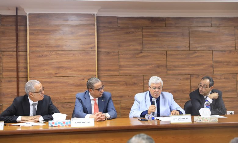بعد إنشاء 12 جامعة أهلية.. وزير التعليم العالي: تسهم في تلبية الطلب المتزايد على التعليم العالي بعد إنشاء 12 جامعة أهلية.. وزير التعليم العالي: تسهم في تلبية الطلب المتزايد على التعليم العالي