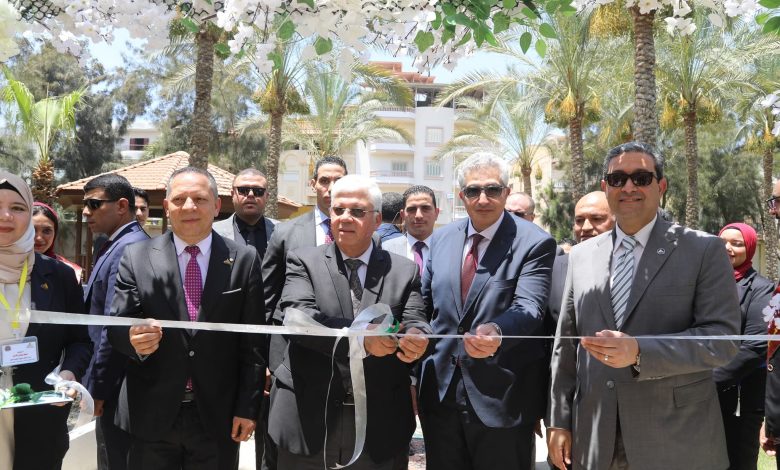 بحضور وزير التعليم العالي.. افتتاح عدد من المشروعات التعليمية والصحية بجامعة دمياط بحضور وزير التعليم العالي.. افتتاح عدد من المشروعات التعليمية والصحية بجامعة دمياط