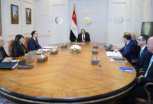 السيسي يجتمع مع 5 وزراء لمتابعة استراتيجية النهوض بشركات قطاع الأعمال