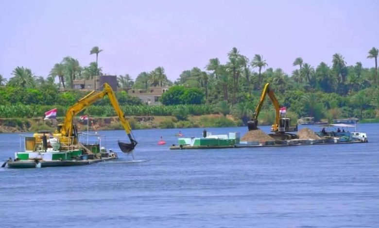 النقل تدعو القطاع الخاص للاستثمار في “شريان مصر الأزرق”.. خطة شاملة لتطوير النقل النهري وتعظيم دوره في نقل البضائع والركاب النقل تدعو القطاع الخاص للاستثمار في “شريان مصر الأزرق”.. خطة شاملة لتطوير النقل النهري وتعظيم دوره في نقل البضائع والركاب