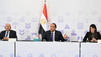 رئيس الوزراء يترأس مائدة مستديرة رفيعة المستوى لبحث الإصلاحات الهيكلية لدعم القطاع الخاص
