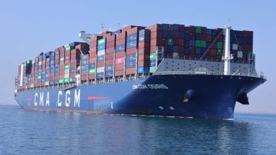 قناة السويس تبدأ استعادة حركة عبور الحاويات العملاقة.. عبور السفينة “CMA CGM OSIRIS” بحمولة 154 ألف طن