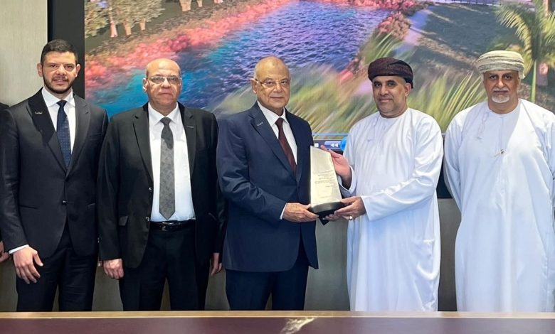 الرئيس التنفيذي لشركة “كريد” يلتقي وزير الإسكان العُماني لبحث الفرص الاستثمارية في سلطنة عُمان الرئيس التنفيذي لشركة “كريد” يلتقي وزير الإسكان العُماني لبحث الفرص الاستثمارية في سلطنة عُمان