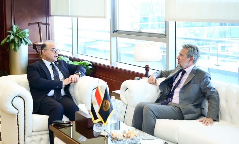 رئيس هيئة الرقابة المالية يبحث مع السفير الإيطالي فرص الاستثمار والشراكة في القطاع المالي غير المصرفي رئيس هيئة الرقابة المالية يبحث مع السفير الإيطالي فرص الاستثمار والشراكة في القطاع المالي غير المصرفي