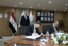 مصر توقع اتفاقية جديدة مع “لوك أويل” الروسية للبحث عن البترول في جنوب وادي السهل