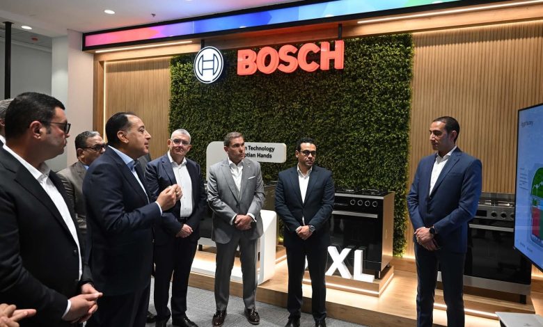باستثمارات 55 مليون يورو.. رئيس الوزراء يفتتح أول مصنع لـ”BOSCH” في مصر وأفريقيا بمدينة العاشر من رمضان باستثمارات 55 مليون يورو.. رئيس الوزراء يفتتح أول مصنع لـ”BOSCH” في مصر وأفريقيا بمدينة العاشر من رمضان