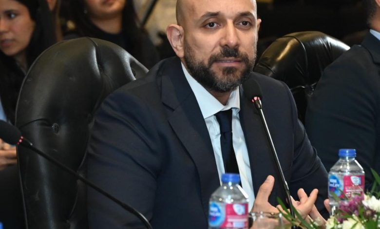 أحمد الدسوقي: الملكية الجزئية للعقار أداة جديدة للمطورين وجاذبة لصغار المستثمرين أحمد الدسوقي: الملكية الجزئية للعقار أداة جديدة للمطورين وجاذبة لصغار المستثمرين