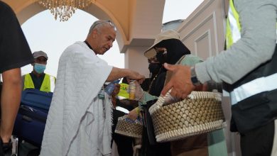 توافد حجاج السياحة “5 نجوم” إلى مشعر منى استعدادًا للتصعيد إلى عرفات