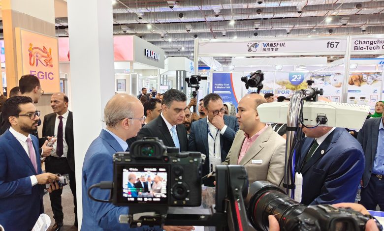 “بايو وادي” تطلق أول أجهزة لمراقبة المرضى بتكنولوجيا مصرية ومكون محلي 70% “بايو وادي” تطلق أول أجهزة لمراقبة المرضى بتكنولوجيا مصرية ومكون محلي 70%