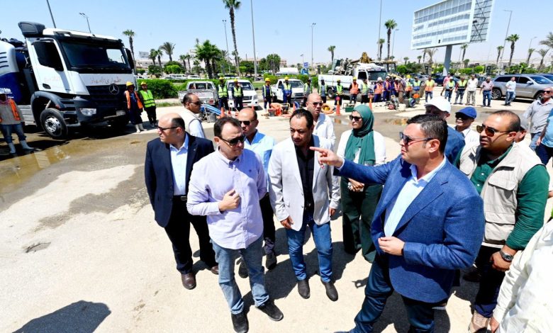وزير الإسكان يتفقد أعمال تطوير محور 26 يوليو ويدعو لتعزيز السلامة المرورية وصيانة المعدات وزير الإسكان يتفقد أعمال تطوير محور 26 يوليو ويدعو لتعزيز السلامة المرورية وصيانة المعدات