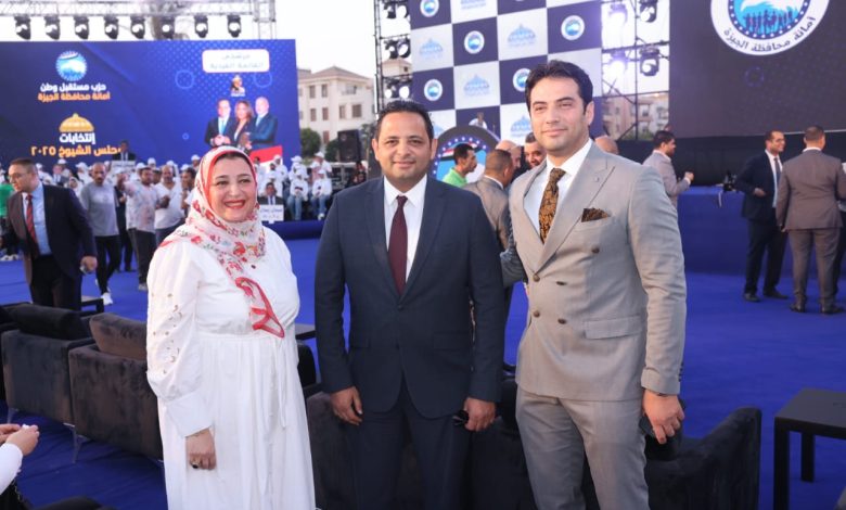 بالصور.. الدكتورة عبير عصام تدعو الجيزاوية للمشاركة بقوة في انتخابات الشيوخ: مصر في اصطفاف وطني دائم بالصور.. الدكتورة عبير عصام تدعو الجيزاوية للمشاركة بقوة في انتخابات الشيوخ: مصر في اصطفاف وطني دائم