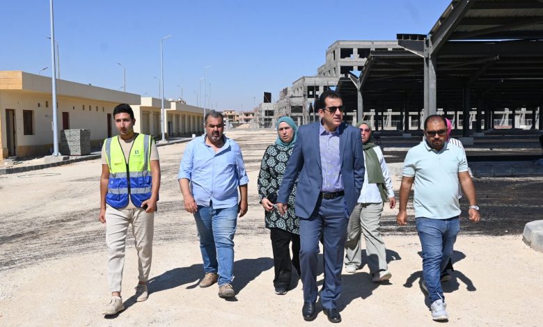 مسؤولو “جهاز العاشر” يتابعون معدلات تنفيذ مدرسة النيل الدولية وامتداد الموقف الإقليمي مسؤولو “جهاز العاشر” يتابعون معدلات تنفيذ مدرسة النيل الدولية وامتداد الموقف الإقليمي