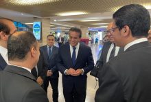 وزير الصحة:  تأمين المنافذ الجوية بمنظومة صحية جزء أساسي من استراتيجية الدولة في الوقاية ومكافحة الأمراض