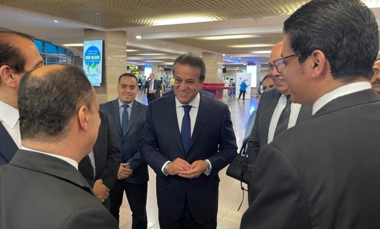 وزير الصحة:  تأمين المنافذ الجوية بمنظومة صحية جزء أساسي من استراتيجية الدولة في الوقاية ومكافحة الأمراض
