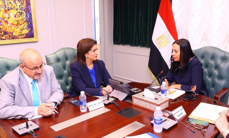 وزيرة التضامن تبحث مع المدير الإقليمي لمنظمة الصحة العالمية التعاون في مكافحة الإدمان وتعاطي المخدرات وزيرة التضامن تبحث مع المدير الإقليمي لمنظمة الصحة العالمية التعاون في مكافحة الإدمان وتعاطي المخدرات