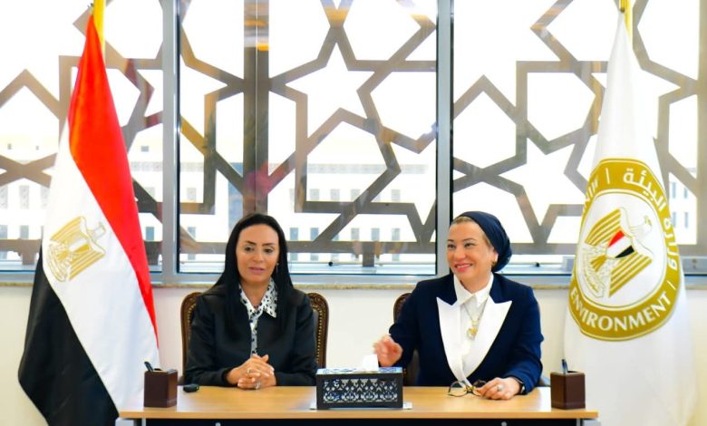 مذكرة تعاون بين جهاز تنظيم إدارة المخلفات وجمعية الهلال الأحمر المصرى فى مجالات الاستشارات البيئية مذكرة تعاون بين جهاز تنظيم إدارة المخلفات وجمعية الهلال الأحمر المصرى فى مجالات الاستشارات البيئية