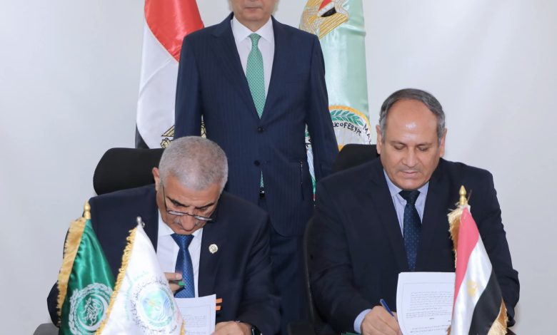 “الزراعة” و “أكساد” يوقعان حزمة مشروعات لتعزيز الأمن الغذائي والتنمية الزراعية المستدامة في مصر “الزراعة” و “أكساد” يوقعان حزمة مشروعات لتعزيز الأمن الغذائي والتنمية الزراعية المستدامة في مصر
