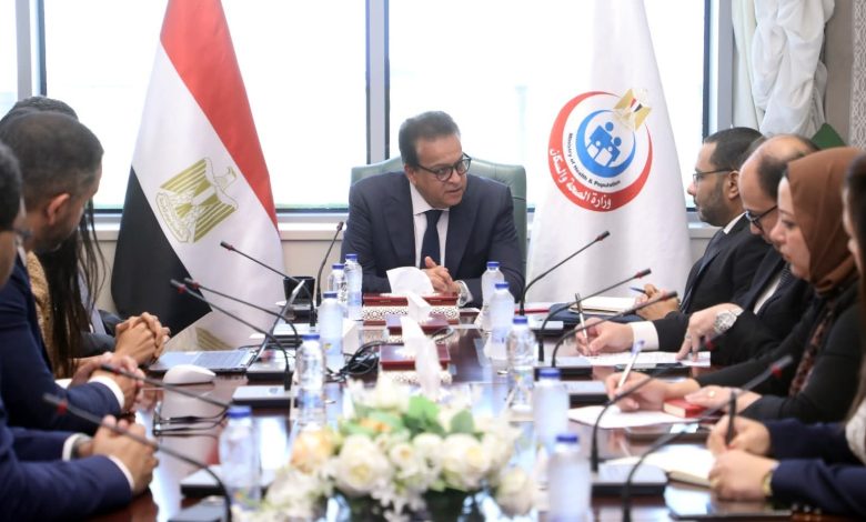وزير الصحة يبحث مع شركة «ساندوز» تعزيز التعاون في توطين صناعة الأدوية ودعم المبادرات الصحية وزير الصحة يبحث مع شركة «ساندوز» تعزيز التعاون في توطين صناعة الأدوية ودعم المبادرات الصحية
