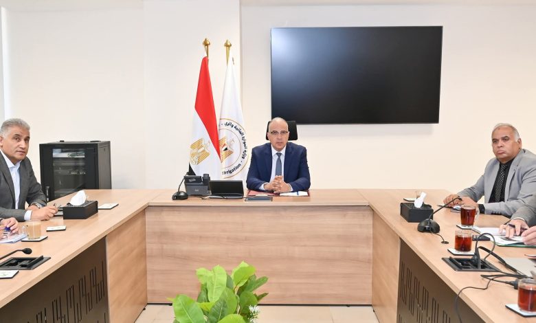 وزير الري: وضع خطه لصيانة وتطوير منظومة تشغيل القناطر وتحديث أنظمة رصد وقياس التصرفات وزير الري: وضع خطه لصيانة وتطوير منظومة تشغيل القناطر وتحديث أنظمة رصد وقياس التصرفات