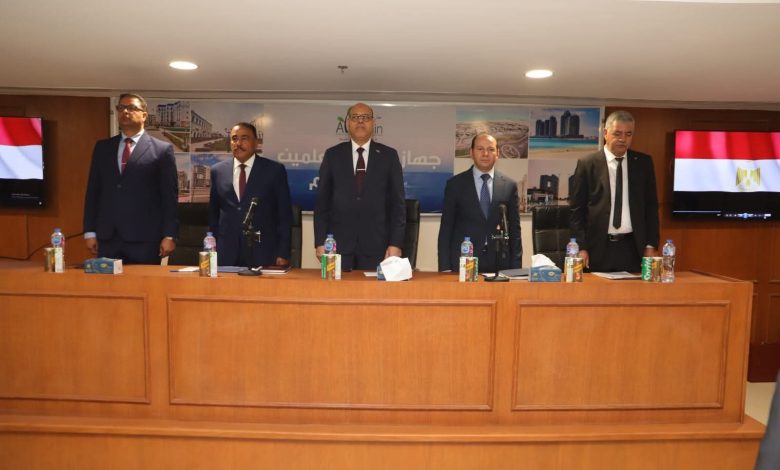 بمشاركة 11 شركة.. وزير العمل ومحافظ مطروح يفتتحان ندوة تثقيفية للتوعية بمواد قانون العمل الجديد بمشاركة 11 شركة.. وزير العمل ومحافظ مطروح يفتتحان ندوة تثقيفية للتوعية بمواد قانون العمل الجديد