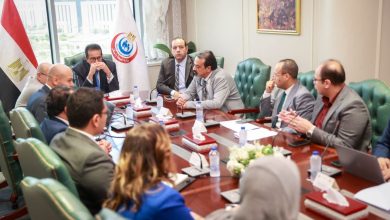 الدكتور خالد عبدالغفار يعقد اجتماعًا مع ممثل منظمة الصحة العالمية لبحث التعاون في القطاع الصحي 