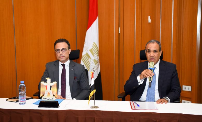 خلال جولته الإفريقية.. وزير الخارجية يلتقي بالجالية المصرية في مالي خلال جولته الإفريقية.. وزير الخارجية يلتقي بالجالية المصرية في مالي
