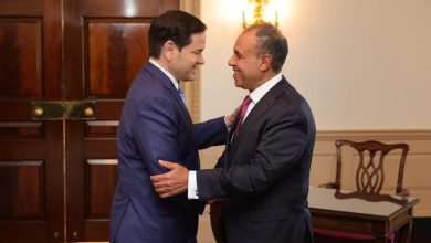  وزير الخارجية يلتقي نظيره الأمريكي لبحث تعزيز العلاقات الثنائية بين البلدين