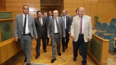 وزير الكهرباء يتفقد هيئة المواد النووية ويستعرض خطط توطين التكنولوجيا واستخلاص المعادن النادرة