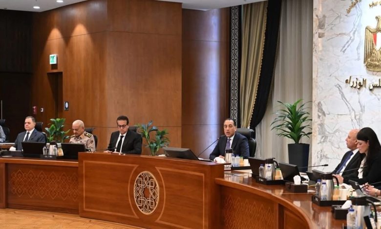 مجلس الوزراء: حوار مجتمعي لتطوير المناطق الحرة وتعزيز مساهمتها في الاقتصاد الوطني مجلس الوزراء: حوار مجتمعي لتطوير المناطق الحرة وتعزيز مساهمتها في الاقتصاد الوطني