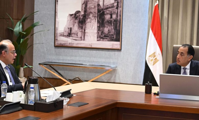 مدبولي يستعرض مع رئيس “الرقابة المالية” جهود تعزيز القطاع غير المصرفي وملتقى التكنولوجيا المالية مدبولي يستعرض مع رئيس “الرقابة المالية” جهود تعزيز القطاع غير المصرفي وملتقى التكنولوجيا المالية