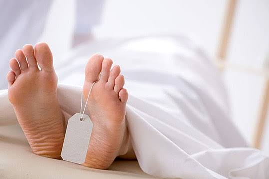وفاة الطفل الرابع في مأساة “دلجا” بالمنيا.. الغموض يخيّم والتحقيقات مستمرة وفاة الطفل الرابع في مأساة “دلجا” بالمنيا.. الغموض يخيّم والتحقيقات مستمرة