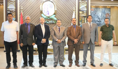 بالصور.. وفد من البنك الزراعي يزور جامعة جنوب الوادي لبحث دعم الطلاب والخريجين وتطوير الخدمات المصرفية بالصور.. وفد من البنك الزراعي يزور جامعة جنوب الوادي لبحث دعم الطلاب والخريجين وتطوير الخدمات المصرفية