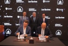 السياحة توقع بروتوكولي تعاون لتعزيز التدريب الرقمي للعاملين في قطاع الضيافة والفندقة