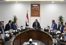 بحضور محافظ البنك المركزي.. رئيس الوزراء يعقد اجتماعا هاما لمتابعة جهود خفض الدين العام
