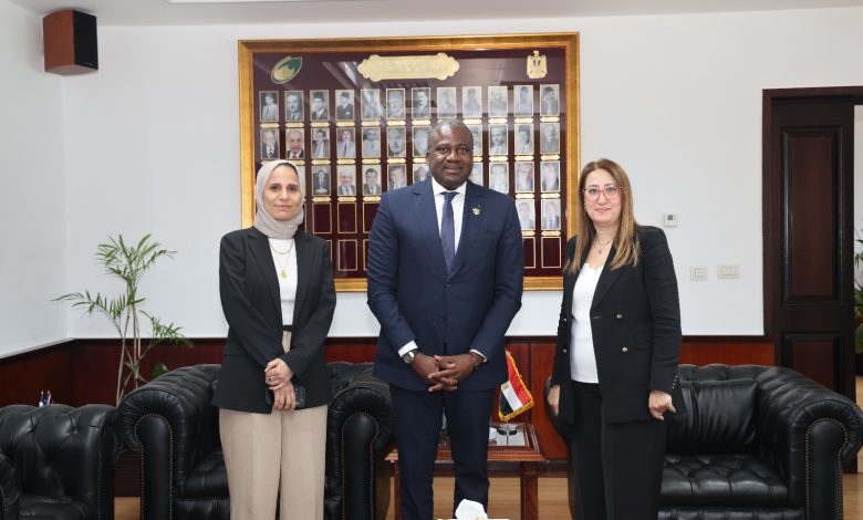 رئيسة البريد المصري تستقبل المدير التنفيذي لبريد كوت ديفوار رئيسة البريد المصري تستقبل المدير التنفيذي لبريد كوت ديفوار