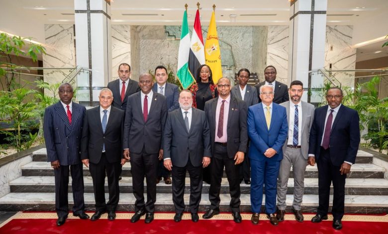 محافظ البنك المركزي يستقبل نظيره النيجيري ويطلعه على أحدث تقنيات طباعة النقد بالعاصمة الإدارية محافظ البنك المركزي يستقبل نظيره النيجيري ويطلعه على أحدث تقنيات طباعة النقد بالعاصمة الإدارية